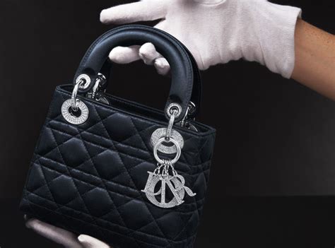 THE ICONIC LADY DIOR .